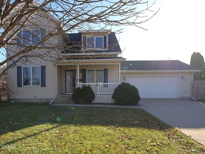 5065 W Elm Ct, Grand Forks, ND, 58203