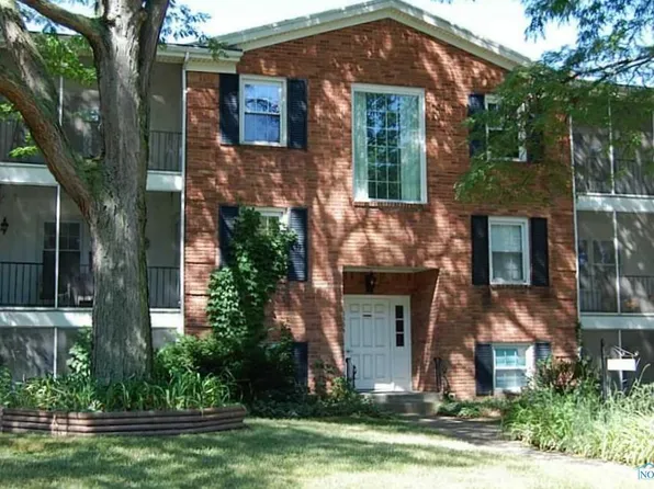 5533 Cresthaven Ln #11, Toledo, OH 43614