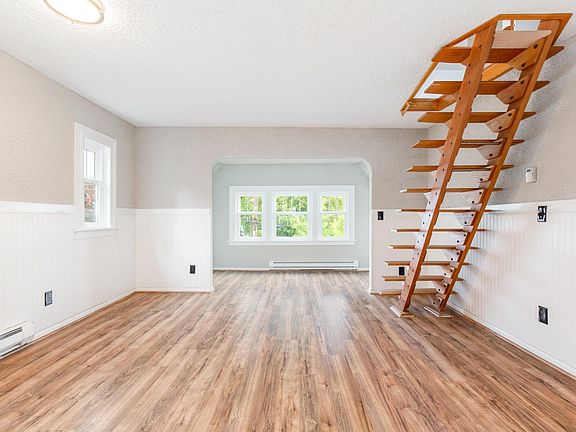 2nd image of 4011 2nd Ave NE Floor 2