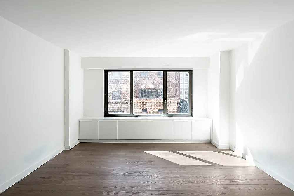 220 East 72nd Street — Photo 1
