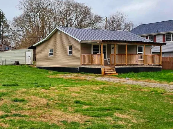 4818 Clay St, Catlettsburg, KY 41129