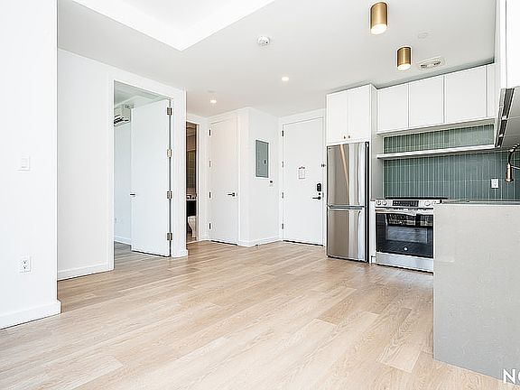 2nd image of 527 Grand Ave #415