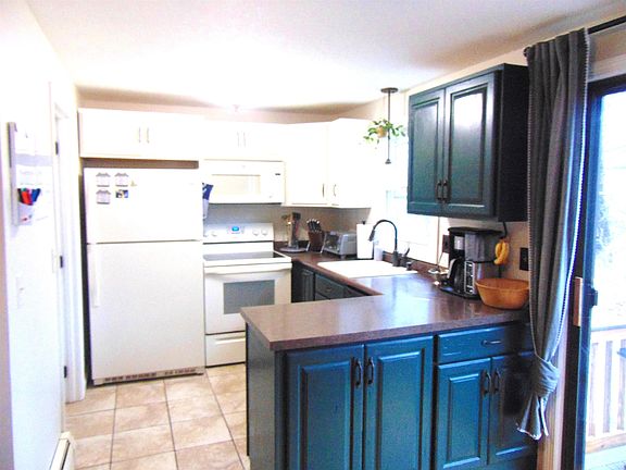 4th image of 6 Oakwood Lane #9