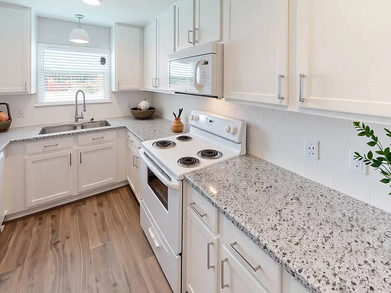 Treemont Apartments — Photo 20