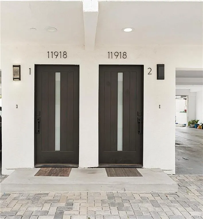 4 bed, 1750 sqft, $3,755 — Photo 3