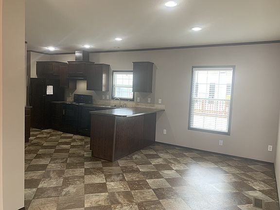 3rd image of 920 Century Plaza Dr #48