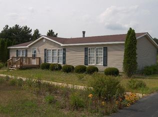 11724 Diamond Park Rd, Interlochen, MI 49643