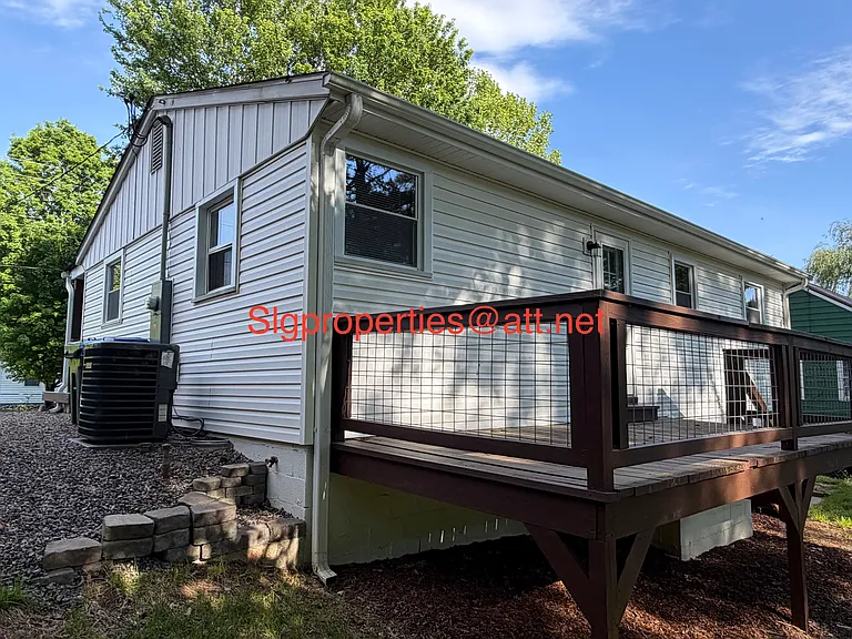 21 Kentucky Dr — Photo 4