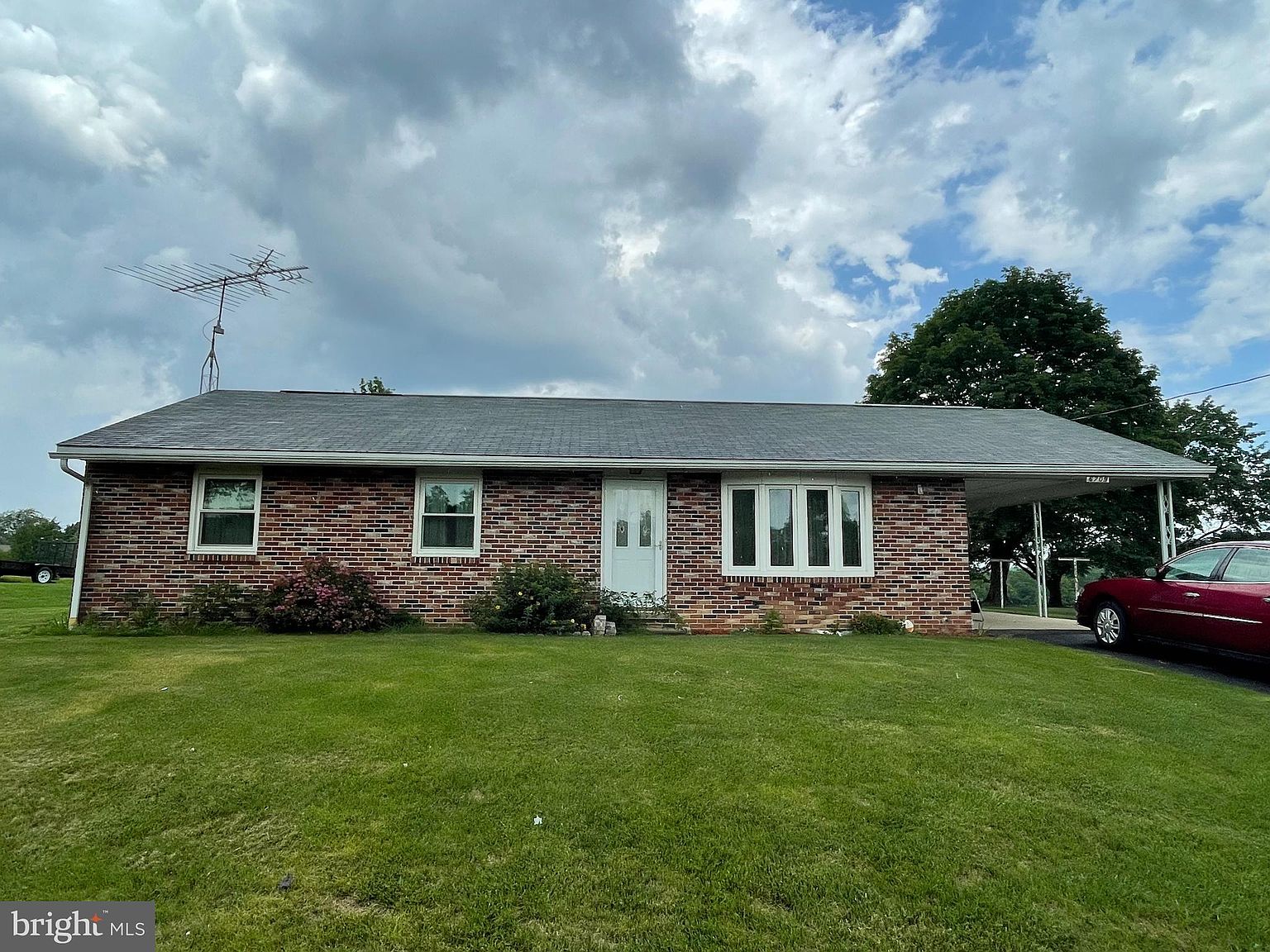 6709 Town Dr, Saint Thomas, PA 17252 Zillow