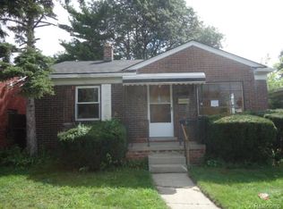 19330 Schoenherr St, Detroit, MI 48205