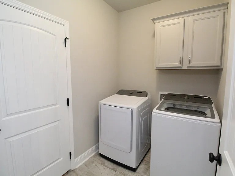 8480 Beech Tree Rd — Photo 16