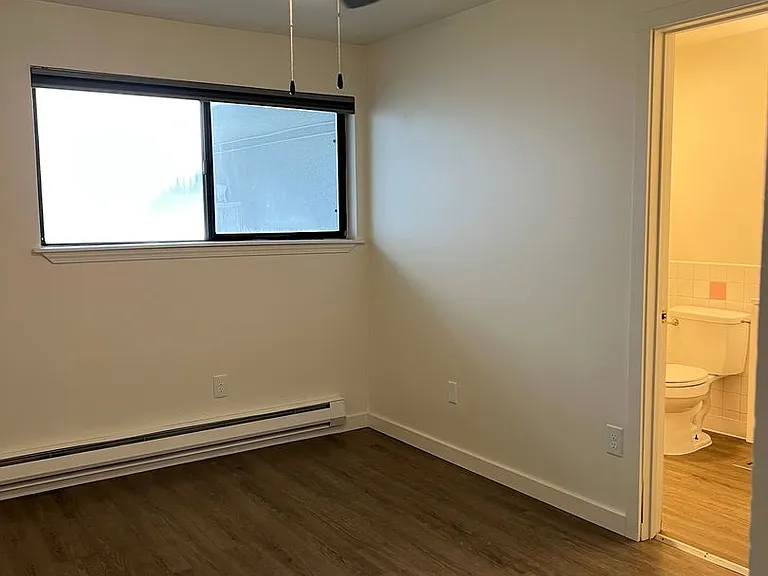 Eagle Court Apartments — Photo 31