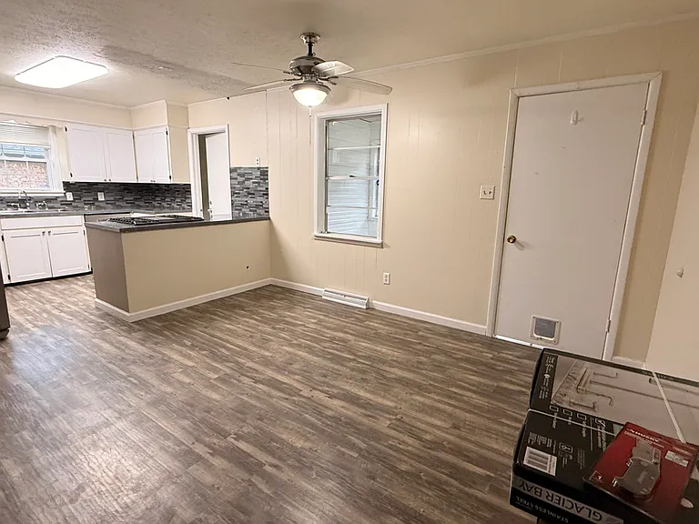7300 Jenny Lind Rd — Photo 5