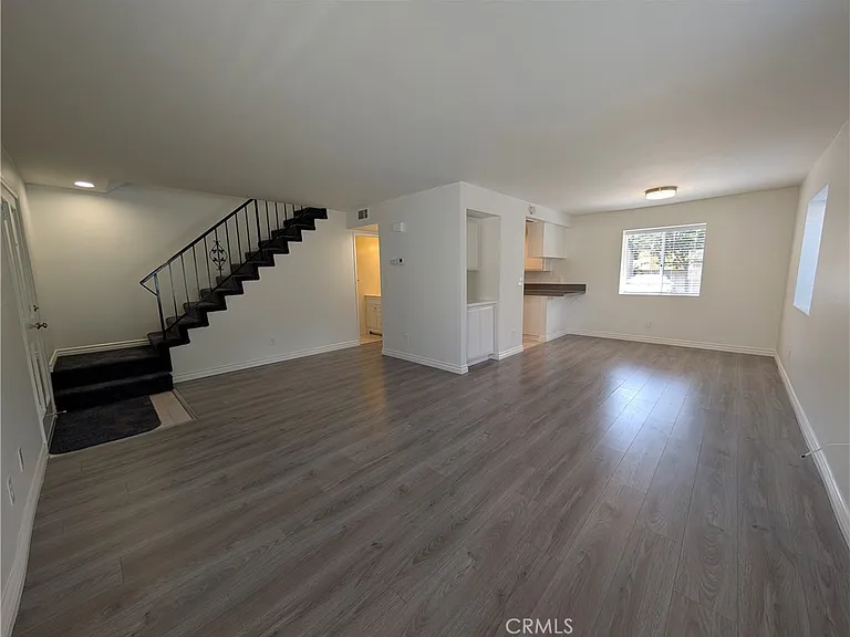 529 E Colorado Blvd #D — Photo 7