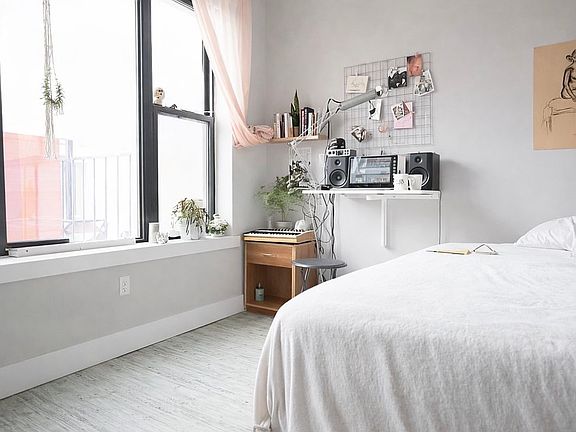 3rd image of 245 Harman St #3B