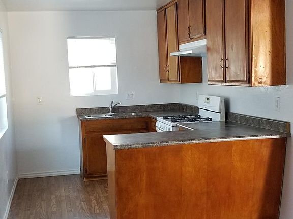 2nd image of 9616 Cedar St #1/2