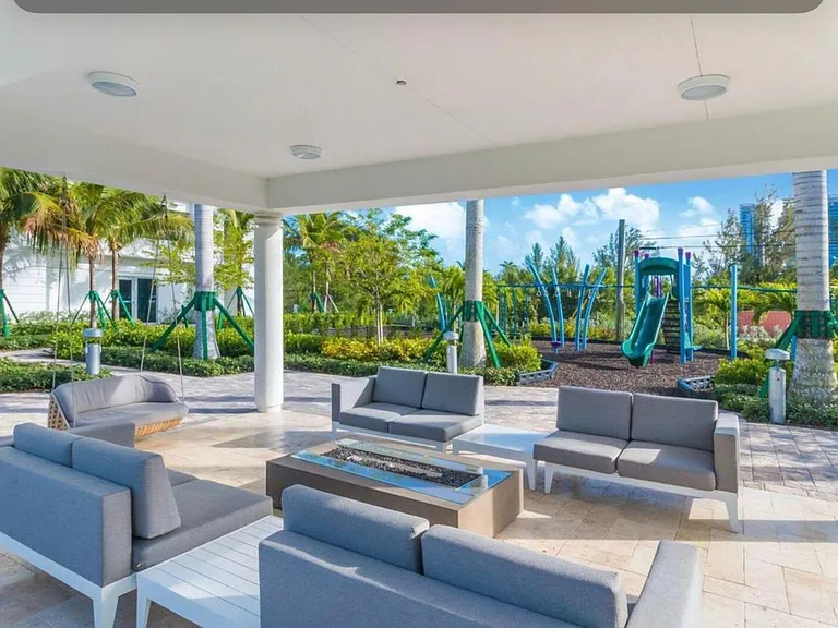 17111 Biscayne Blvd #702 — Photo 18
