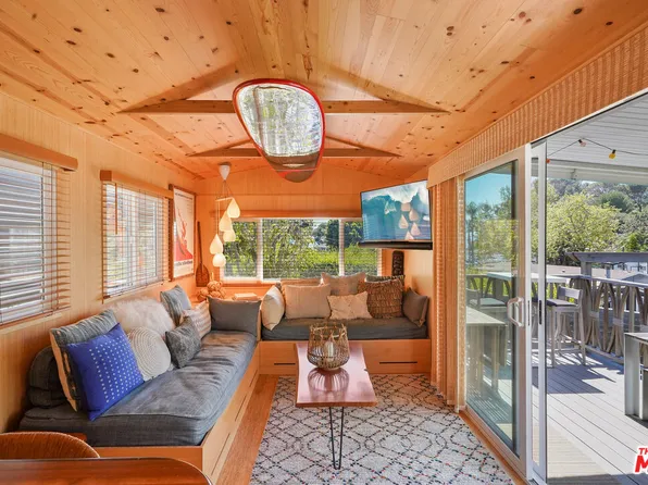 9 Paradise Cove Rd, Malibu, CA 90265