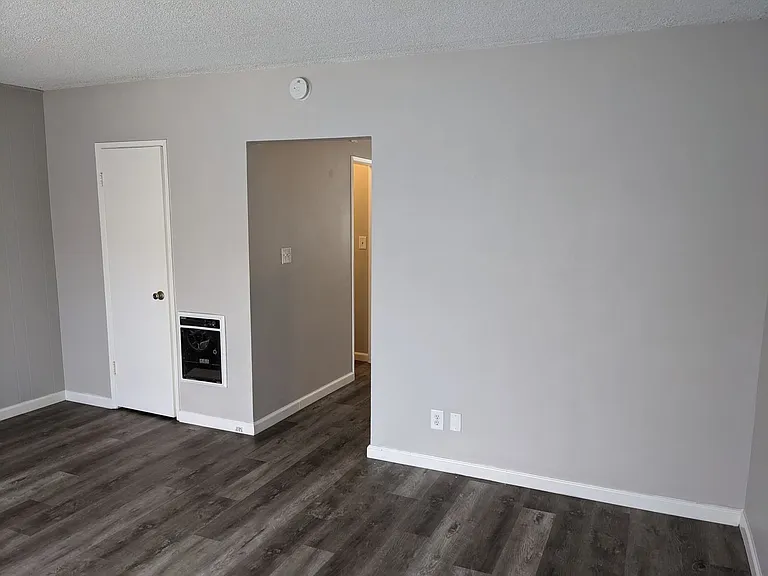 2758 Orange Ave — Photo 4