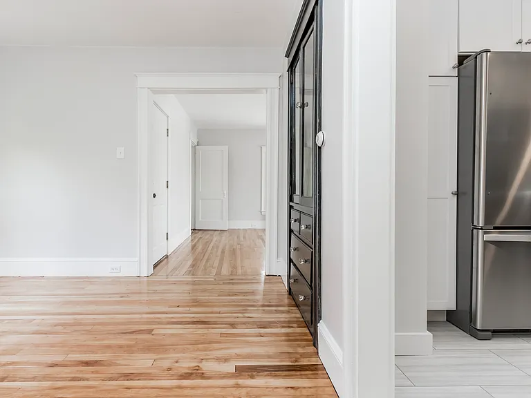 206 Pine St #2 — Photo 11