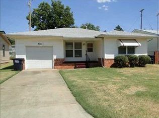 926 Buck Dr, Shawnee, OK 74801