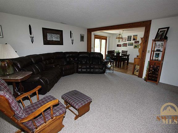 3rd image of 122 Highground Ave