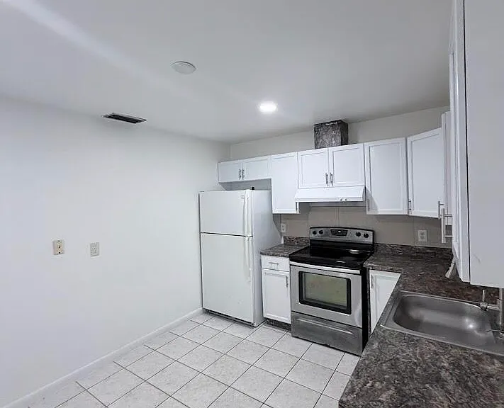 5899 Mango Rd — Photo 3
