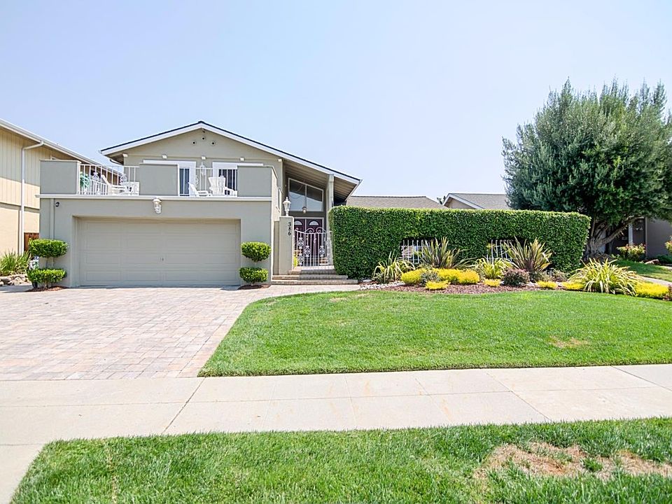 1st image of 386 Avenida Abetos
