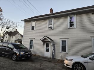 327 Jefferson St #1, Algonquin, IL 60102