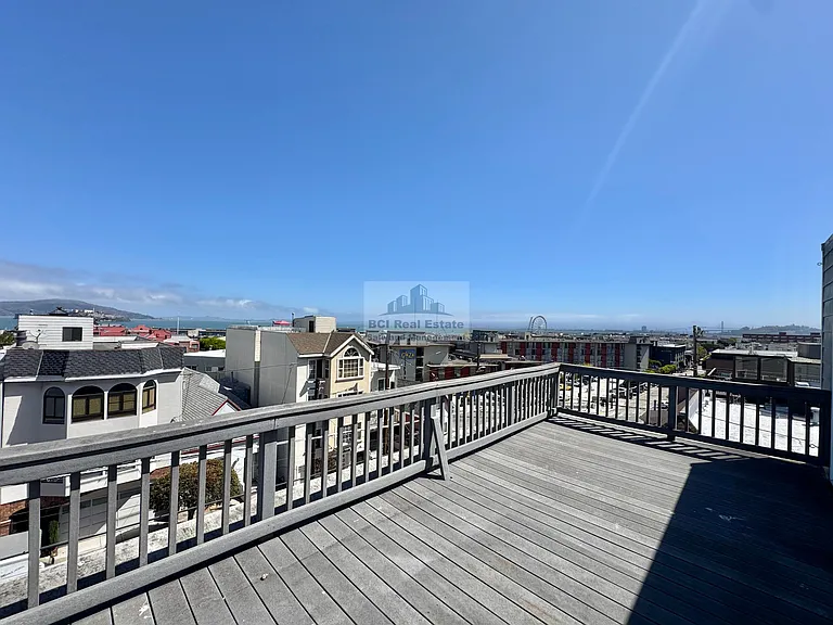 727 N Point St — Photo 13