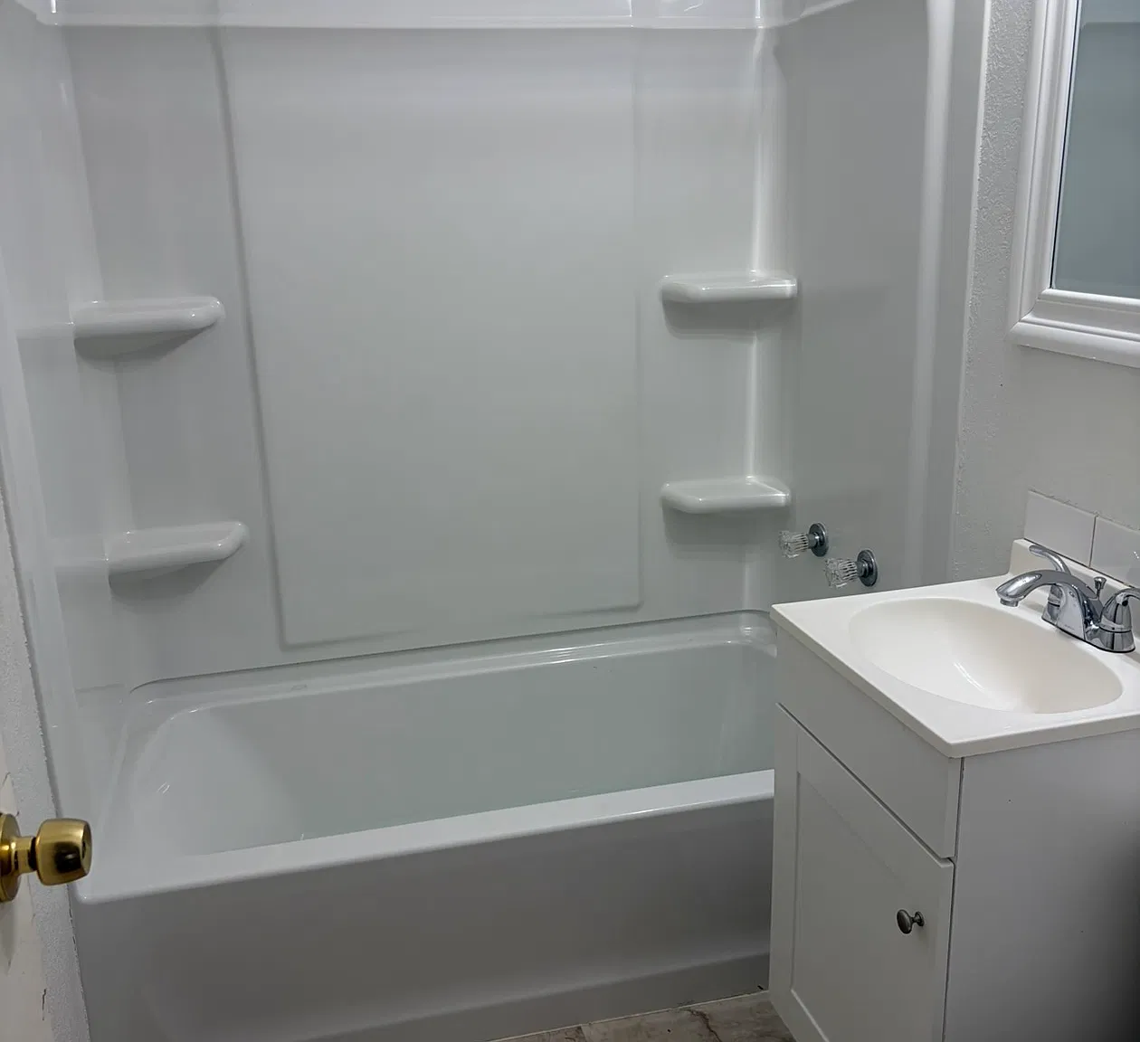2 bed, 800 sqft, $1,060 — Photo 2