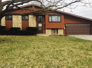 315 Whippoorwill Ct, Middleville, MI 49333