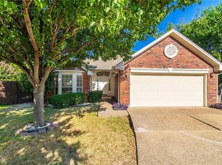 959 Freshwood Ct, Arlington, TX 76017