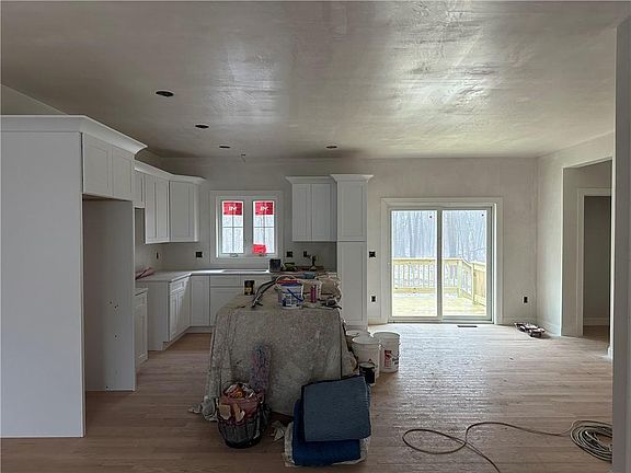 2nd image of 28 Wyndham Way