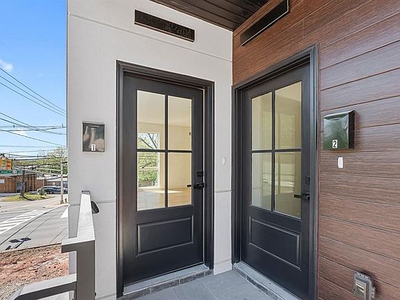 3rd image of 853 Pleasantview Ter #2