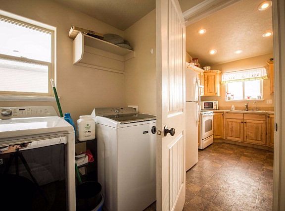 5th image of 3674 E Capstone Dr