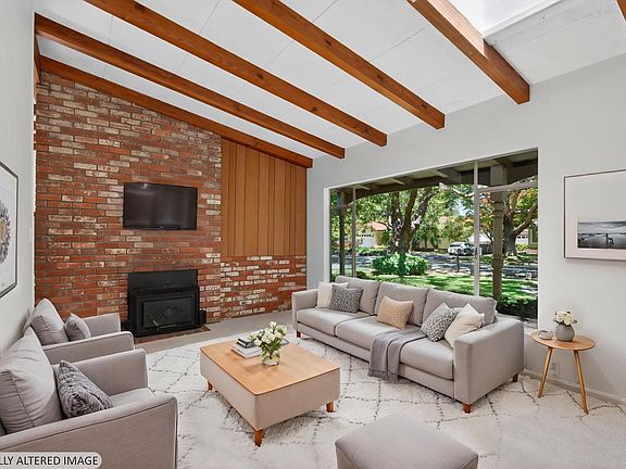 5th image of 1194 Wild Rose Drive