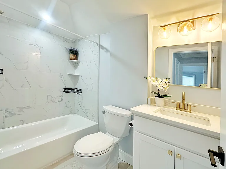 28 Arnold St #1 — Photo 12