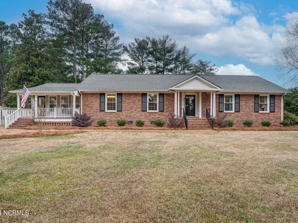 1922 Clarksville Drive, Scotland Neck, NC 27874