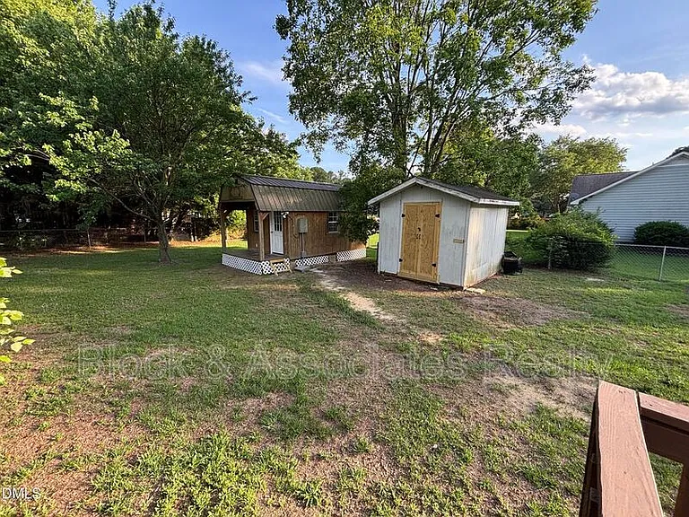 170 Devin Dr — Photo 33