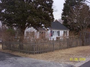 42 Whitney Rd, Sag Harbor, NY 11963