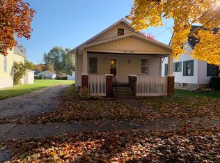 207 Marshall St, Essexville, MI