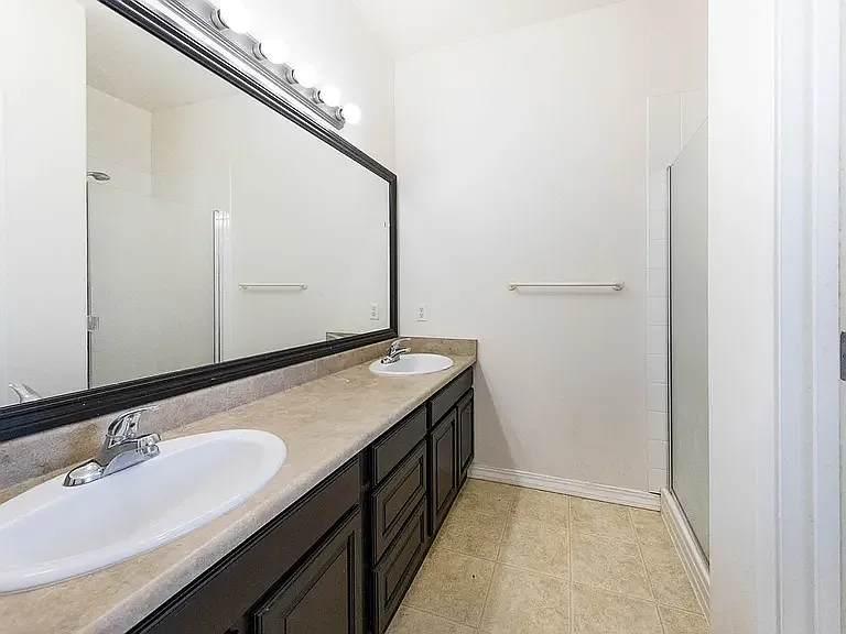 1913 Haleukana St #2 — Photo 7