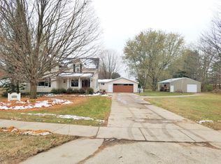10727 64th Ave, Allendale, MI 49401