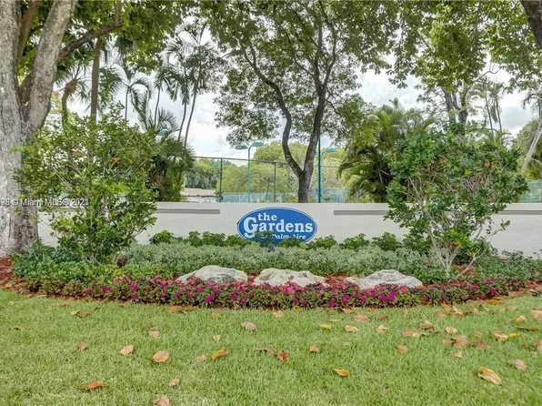 102 Gardens Dr APT 201, Pompano Beach, FL 33069