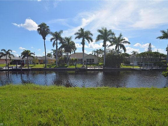 3rd image of 4523 Pelican Blvd