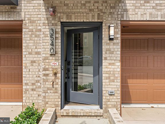 3rd image of 3540 Sutton Heights Cir