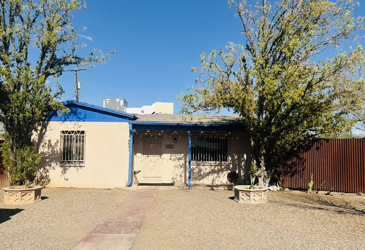 3 bed, 2.0 bath, 1157 sqft, $1,895 — Photo 1
