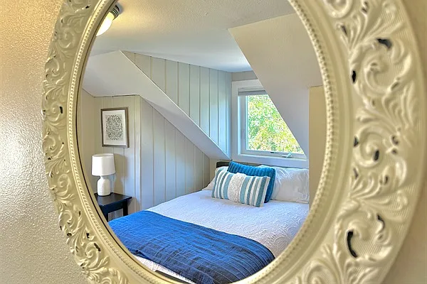 Upstairs bedroom with full size bed