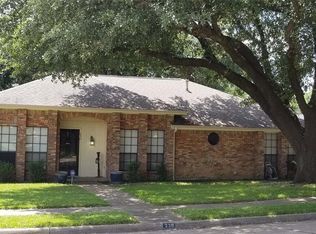 230 Rustic Ridge Dr, Garland, TX 75040